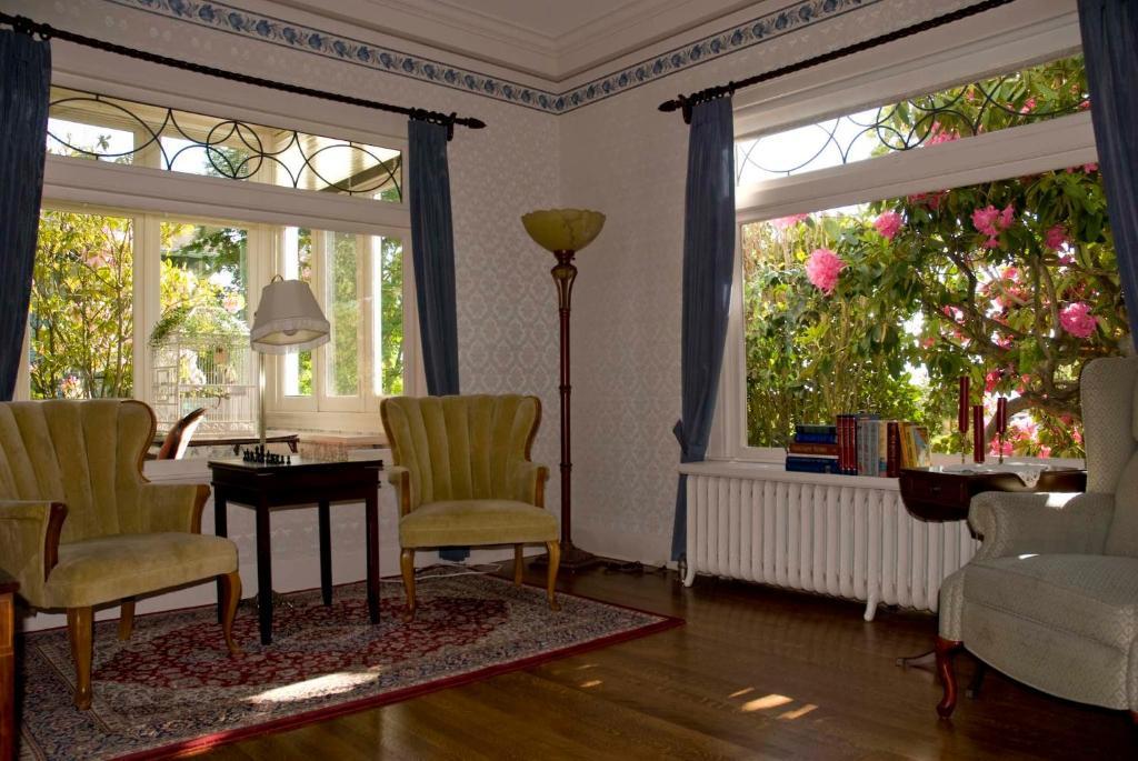 Bayside Bed And Breakfast 埃弗里特 外观 照片
